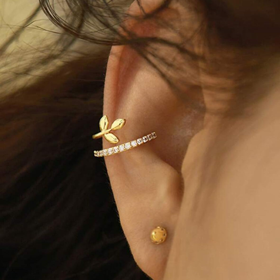 Cuff de Oreja con Laurel y Diamantes