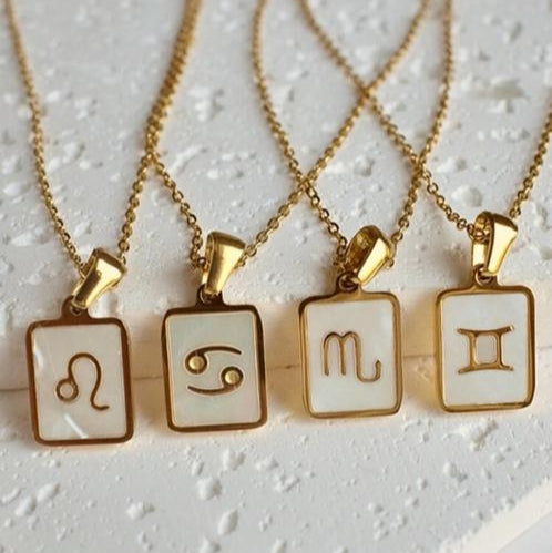 Collar Dorado Nacarado con Signo Zodiacal