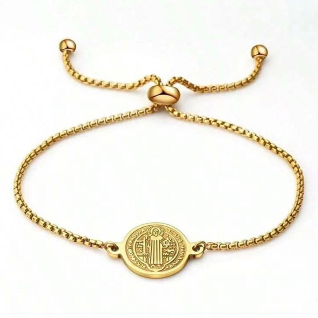 Pulsera Ajustable con Dije de San Benito Dorada