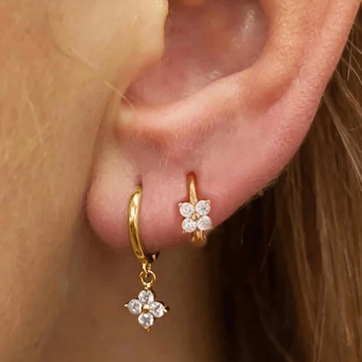 Zarcillos Aretes Variados Lisos y con Zirconitas con Corazones, Flores o Estrellas (Precio Por Un Par)