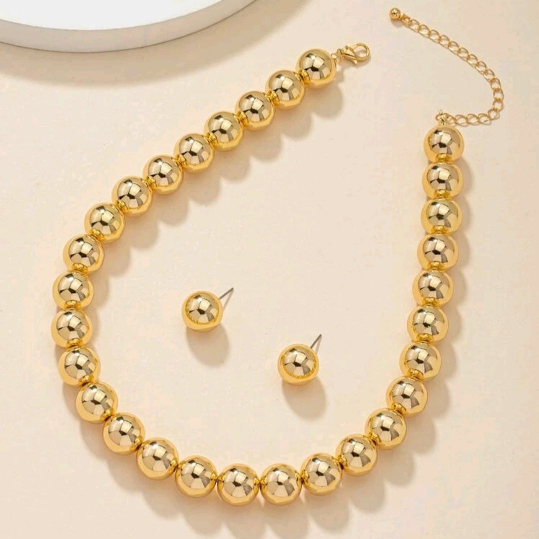 Set De Collar Y Pendiente Con Cuentas Doradas