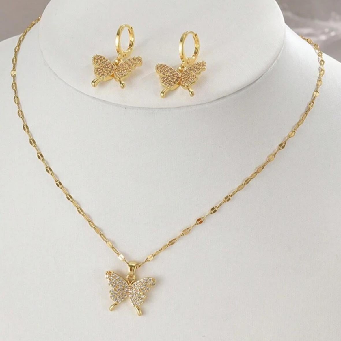 Set De Collar Y Zarcillos De Mariposas Con Diamantes