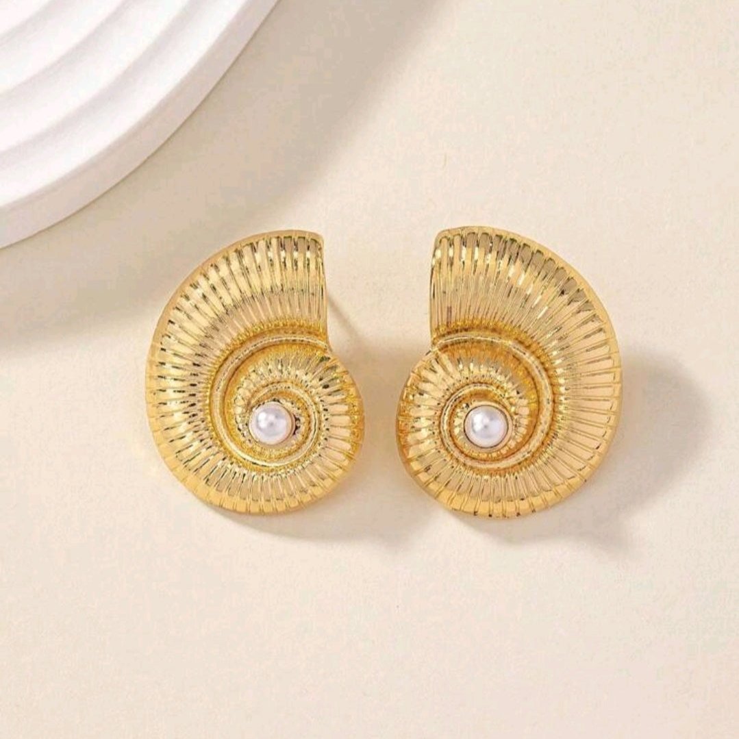 Zarcillos En Forma De Caracol Con Perla En Centro
