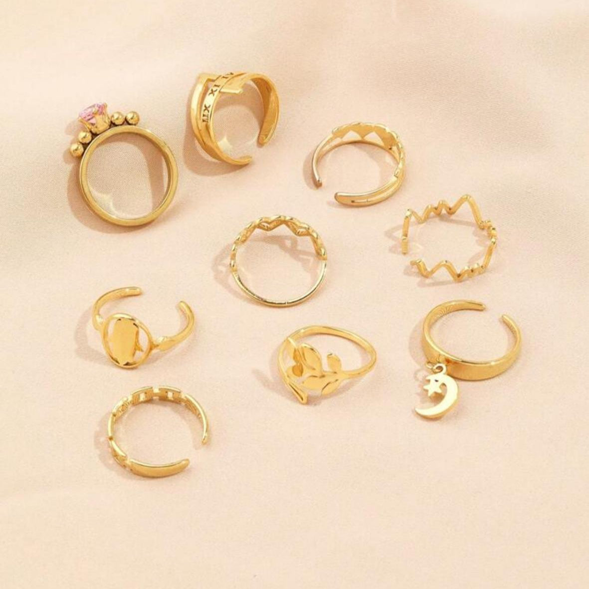 Anillos Variados de Acero Inoxidable Dorados Ajustables (Precio por Unidad)