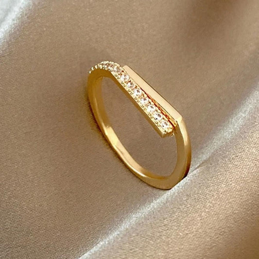 Anillo Tipo Rombo Con Diamantes
