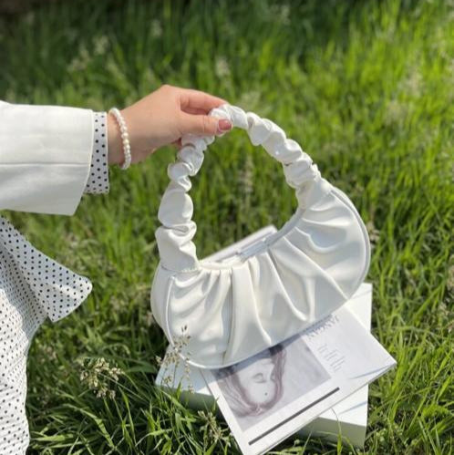 Cartera de Pliegues Color Blanco