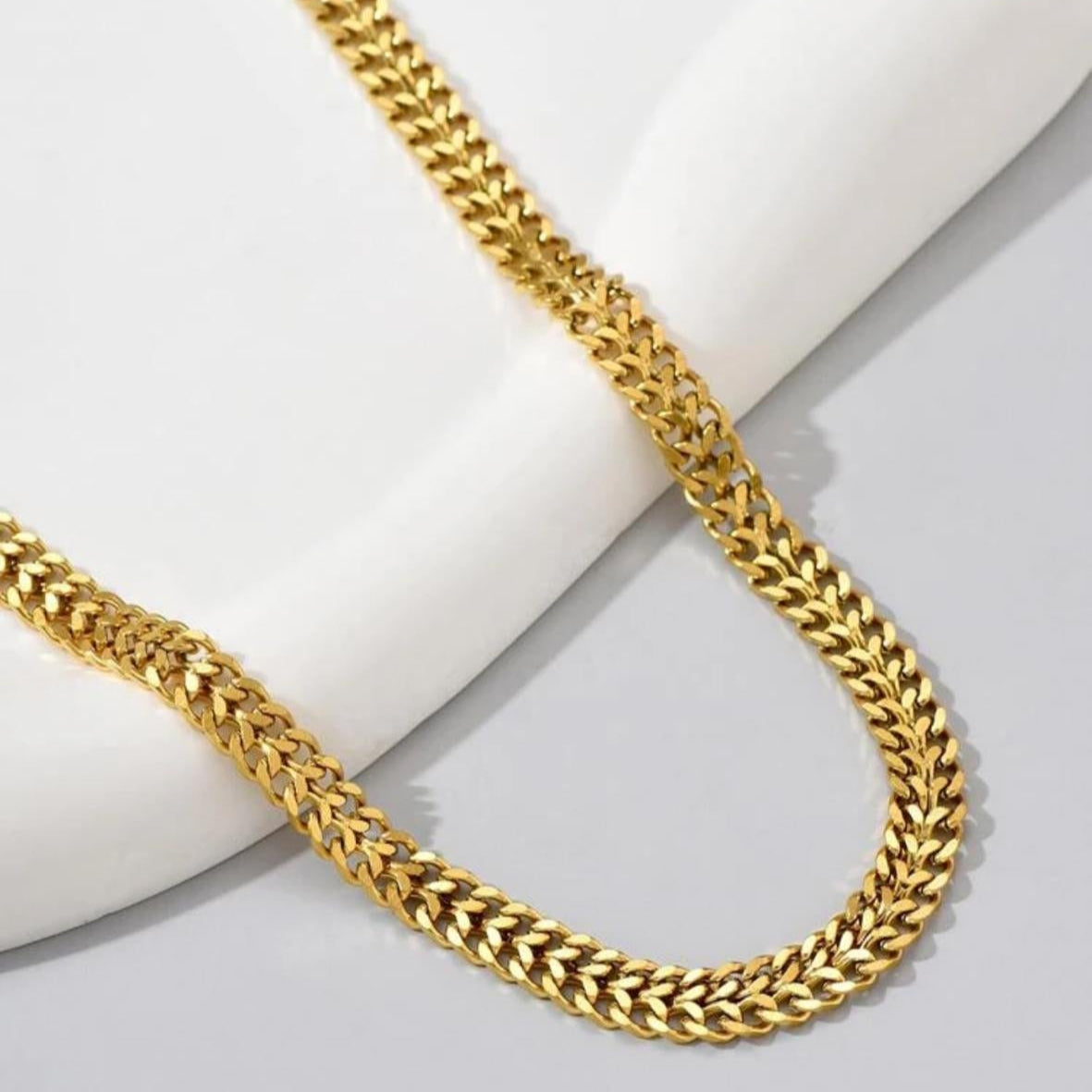 Collar Tipo Gargantilla Brotes Entrelazados