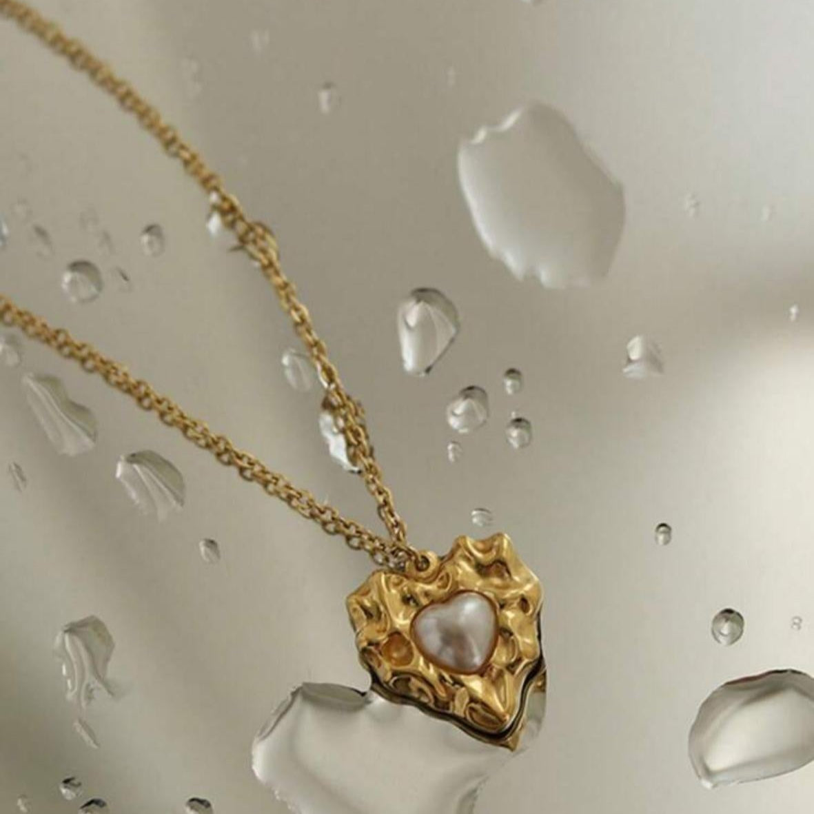 Collar de Corazón con Perla