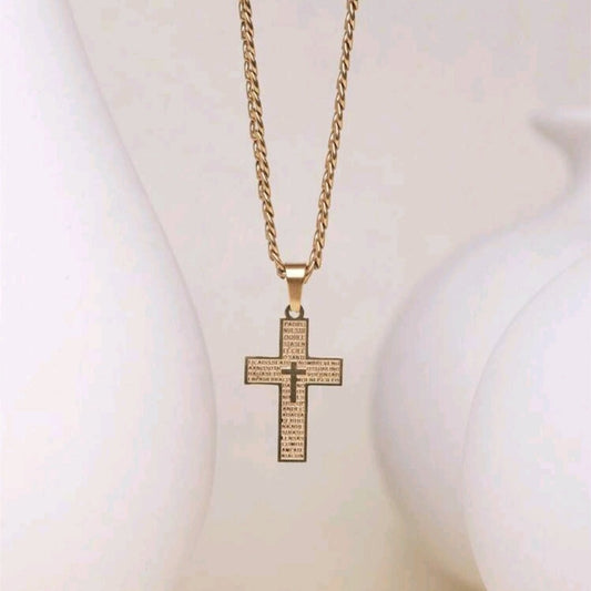 Collar con Crucifijo Dorado y Letras (Enchapado en 18K)