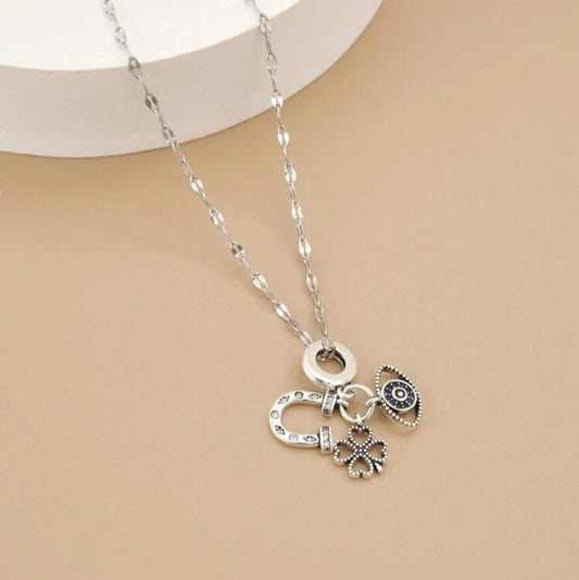 Collar Con Dijes Colgantes De Ojo Turco, Trébol y Herradura