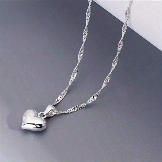 Collar de Corazón Plateado