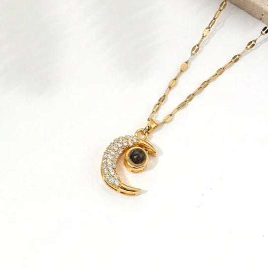 Collar de Luna con Te Amo en 100 Idiomas