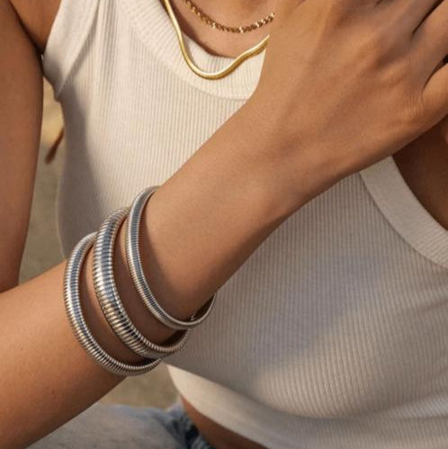 Pulsera Nueva Tendencia Aros Elásticos  10 mm (Plateada)