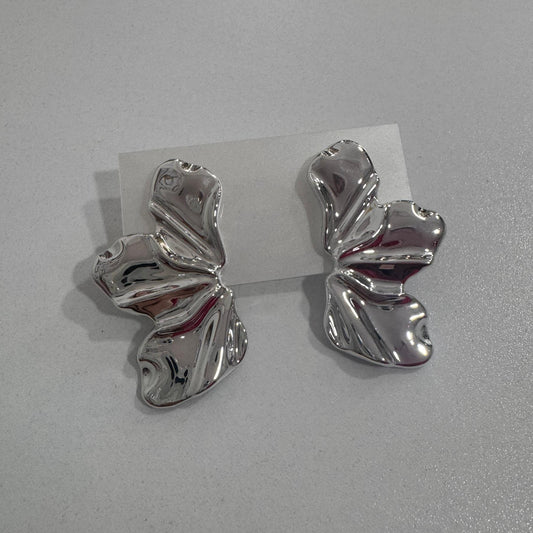 Zarcillos Flor Plateados