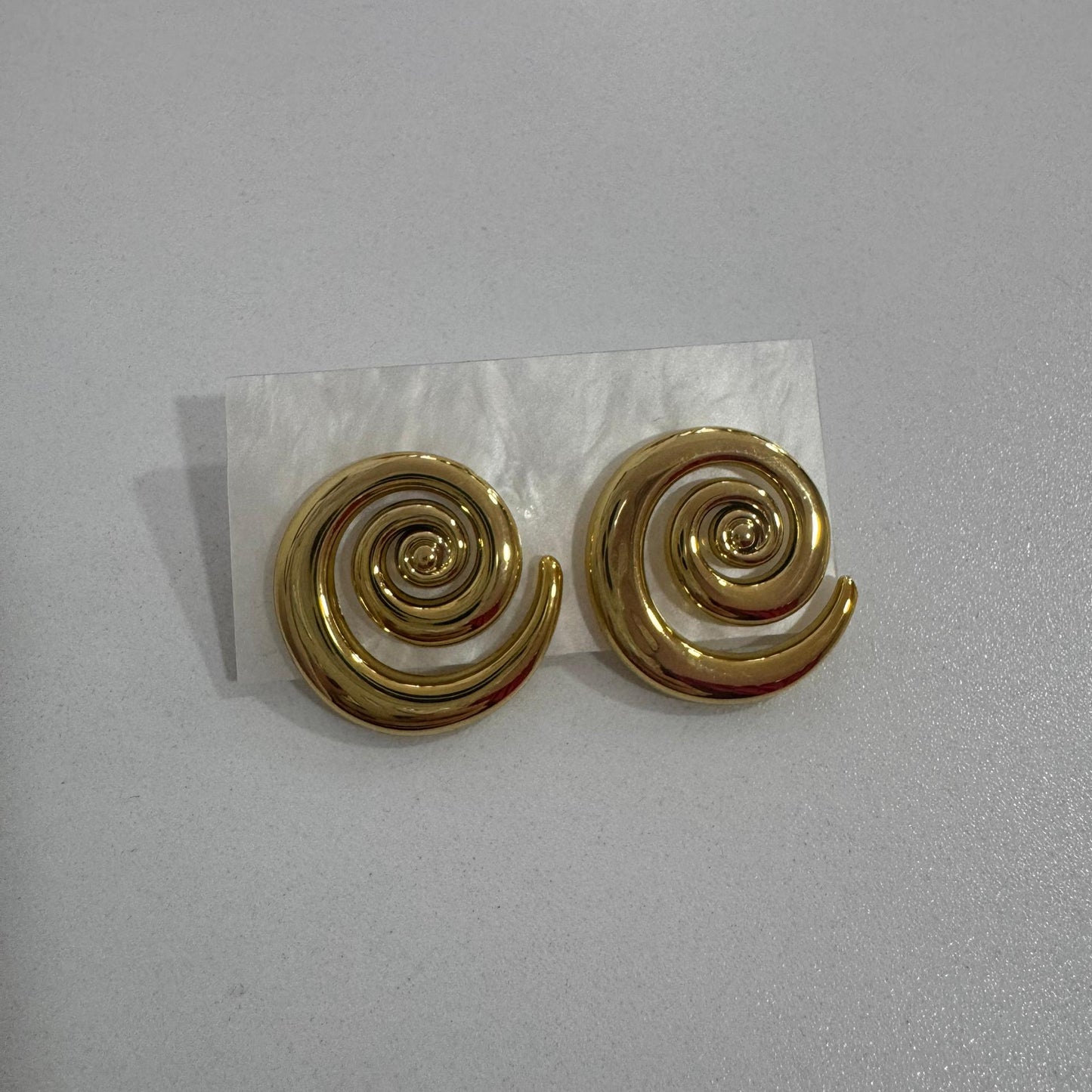 Zarcillos Espiral Dorados