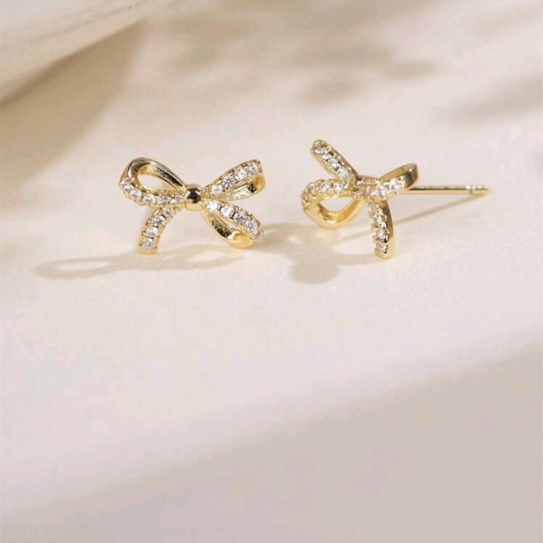 Pendientes De Lazo Con Zirconias