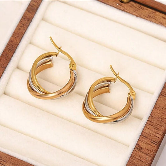 Pendientes de Aros Entrelazados con Triple Color (Oro, Plata y Gold Rosé)