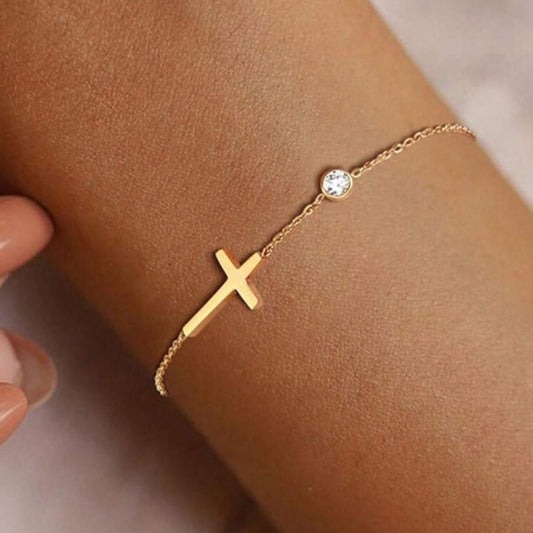 Pulsera Con Cruz y Diamante