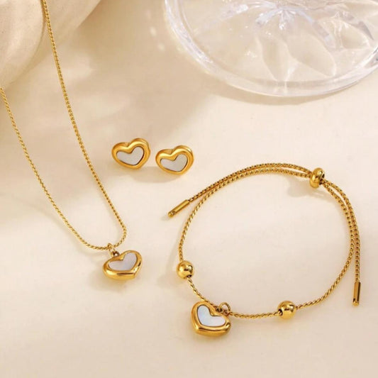 Set De Collar, Zarcillos Y Pulsera Con Corazón Nacarado