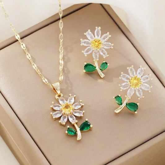 Set De Collar y Zarcillos Con Flor de Cristal