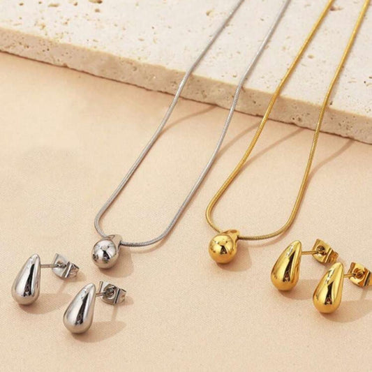 Set de Collar y Zarcillos Dorado de Gota Mediana