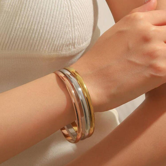 Set de Pulseras Brazaletes de 3 Colores (Oro, Plata y Oro Rosa)
