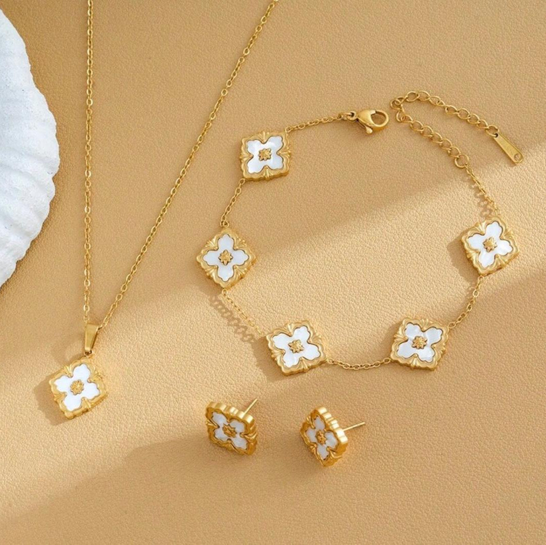 Set de Collar, Pulsera y Zarcillos de Trébol Blanco