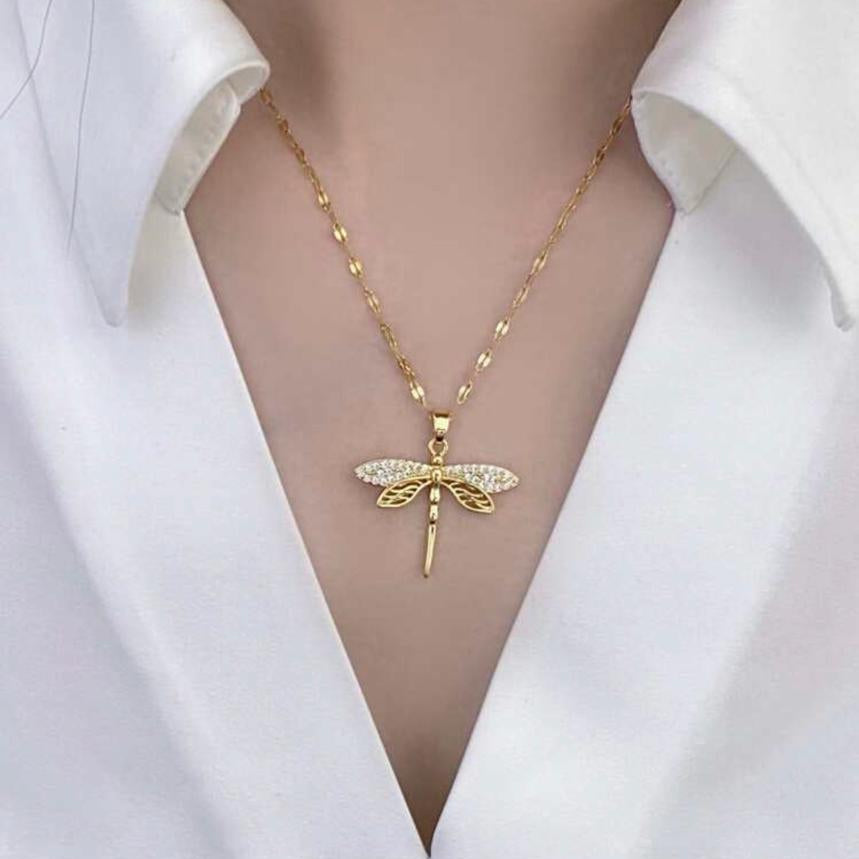 Collar de Libélula y Circonitas