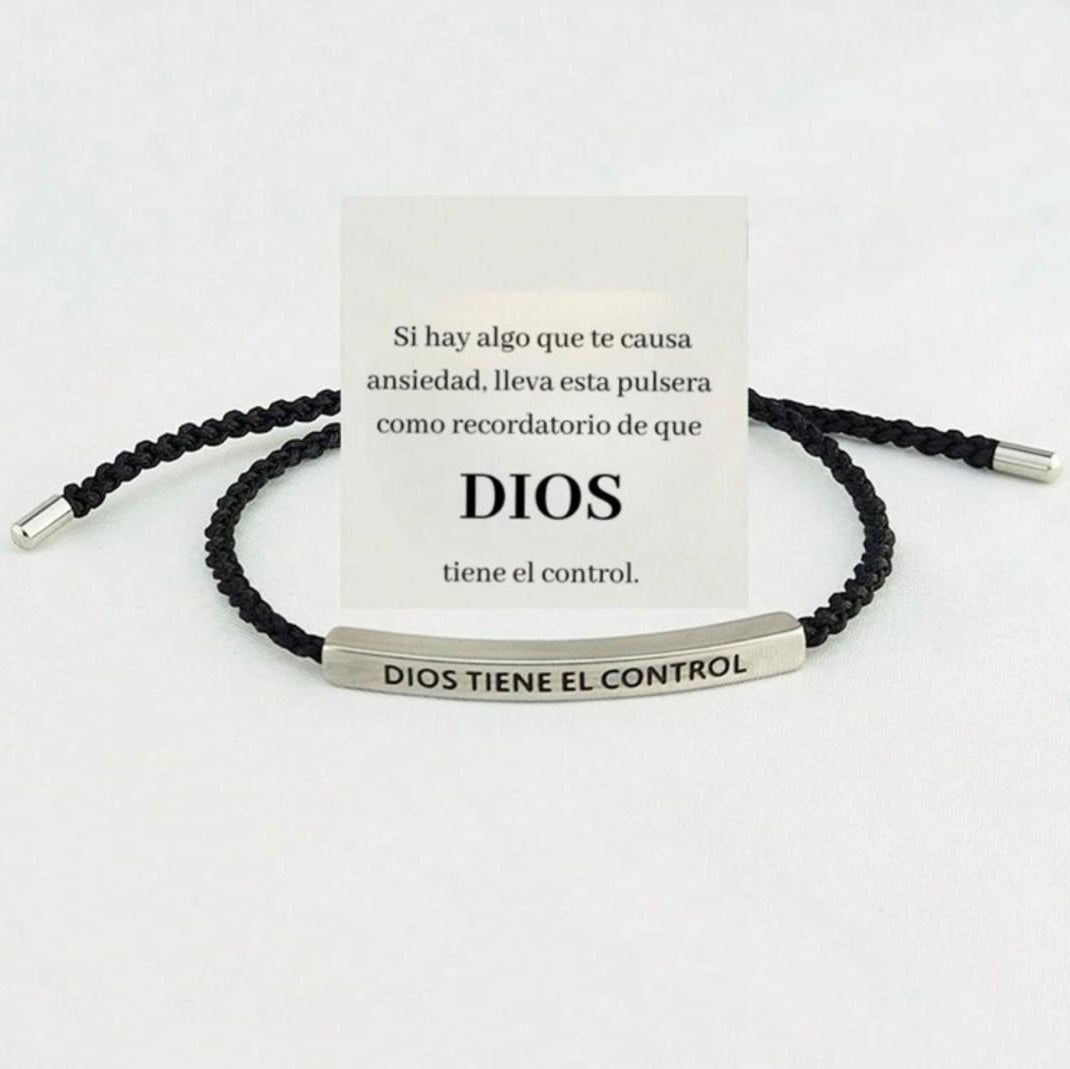 Pulsera "Dios Tiene El Control" Plateada